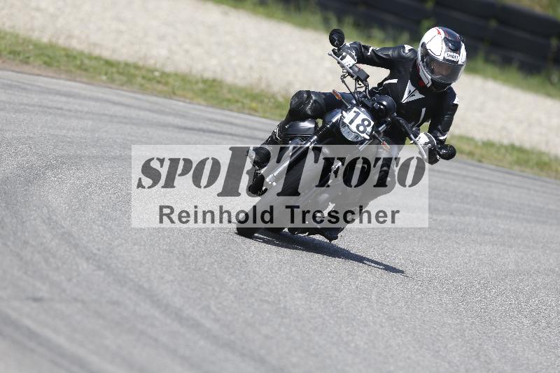 /Archiv-2025/09 22.04.2025 Cornu Master School ADR/gruen-vert/18